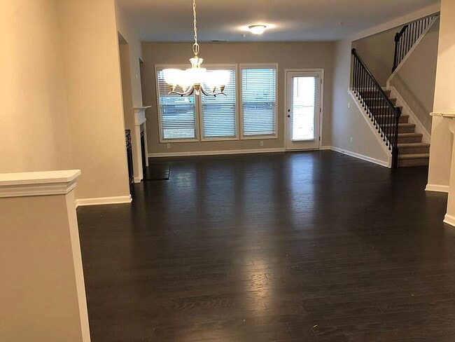 Building Photo - 1256 Elderwood Way