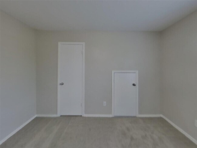 Building Photo - 312 Nogales Ln