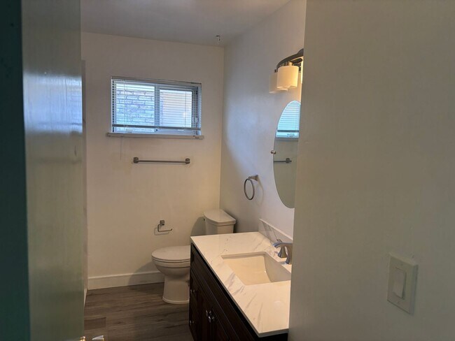 Building Photo - 6920 Maita Cir
