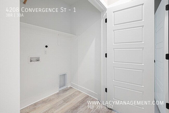 Building Photo - 4208 Convergence St
