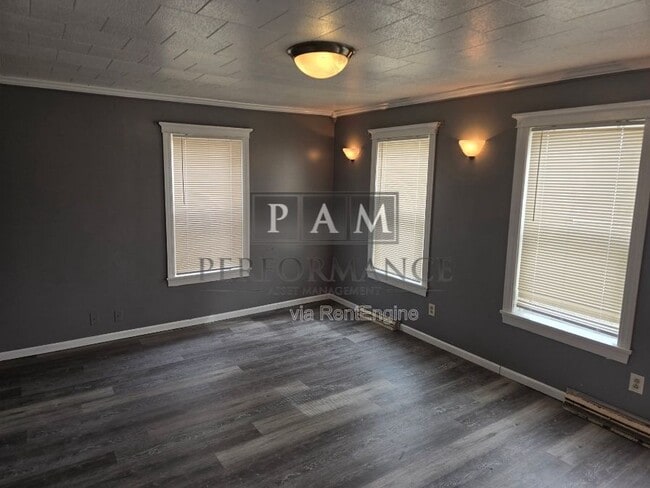 Building Photo - 1208 59th St