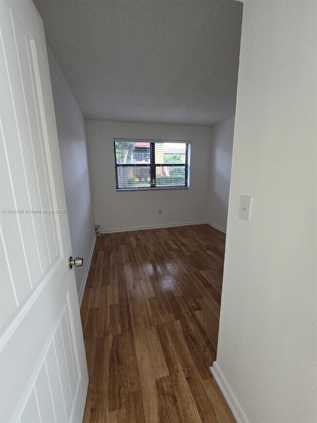 Building Photo - 15620 SW 80th St
