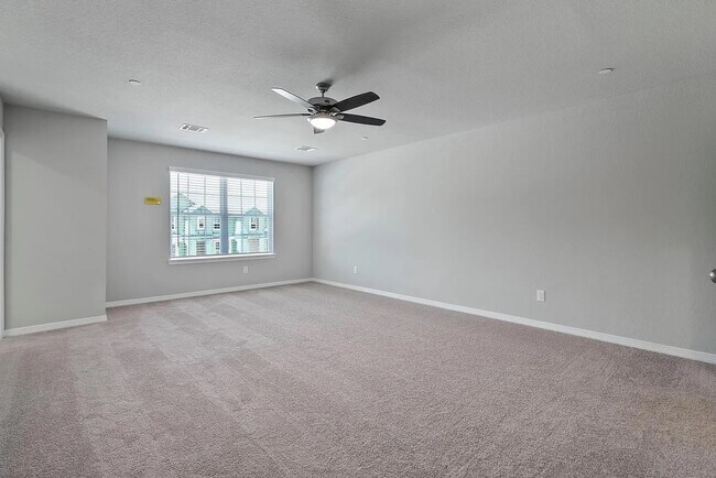 Building Photo - 2948 Percheron Dr