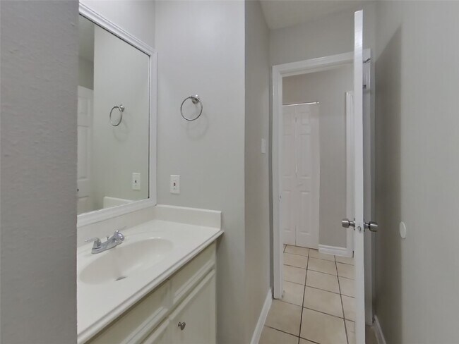 Building Photo - 3522 Tangerine St