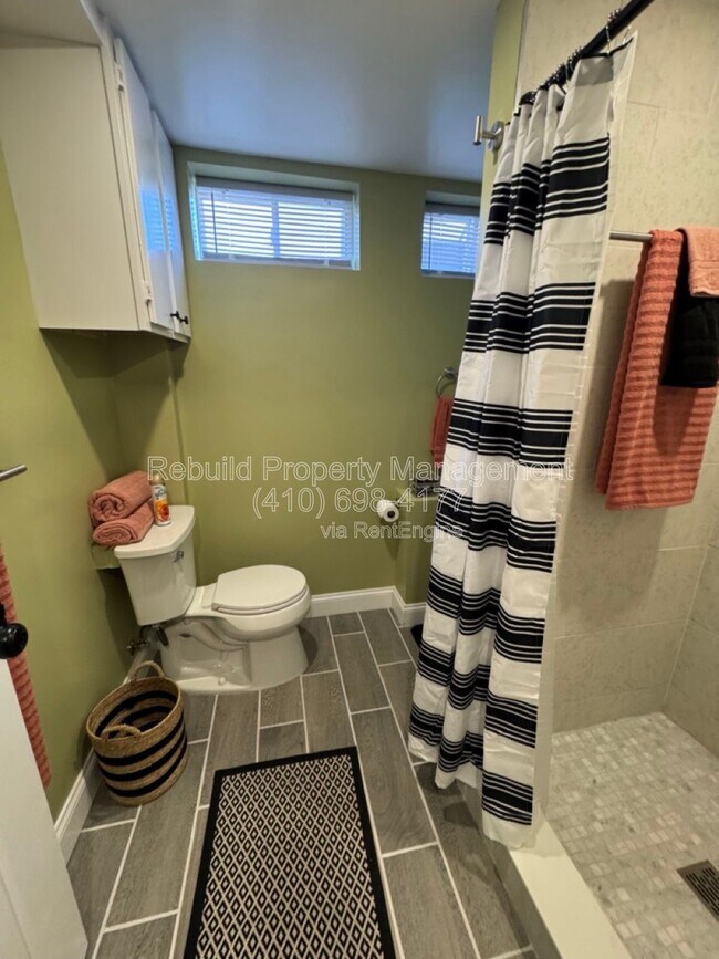 Building Photo - 4120 Dudley Ave