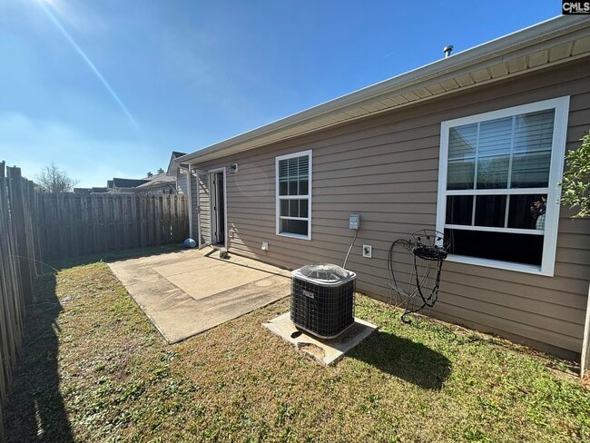 Building Photo - 238 Dawsons Park Dr