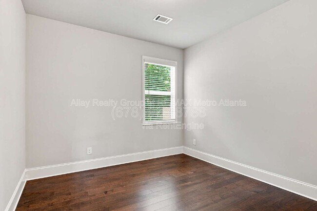 Building Photo - 3397 Wolf Cub Cir