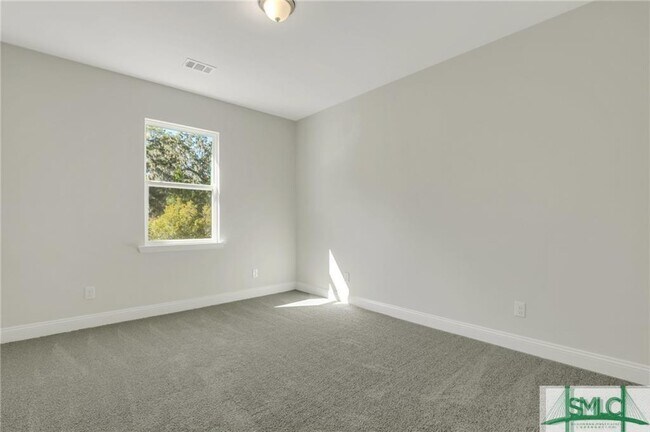 Building Photo - 157 Lower Creek Dr