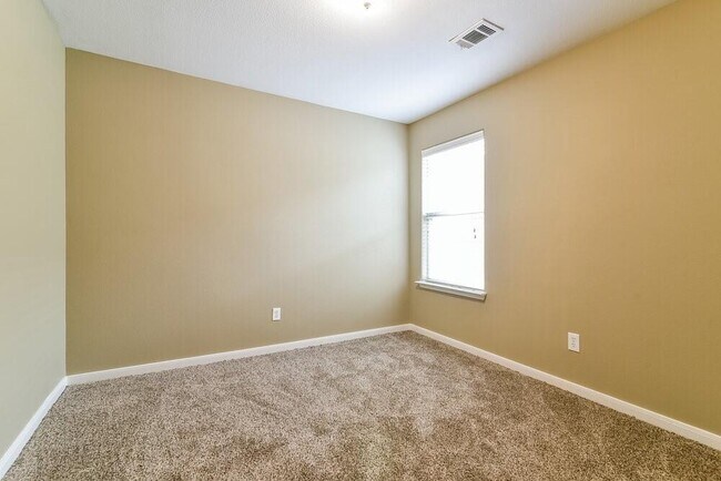 Building Photo - 28918 W Pecos River Ct