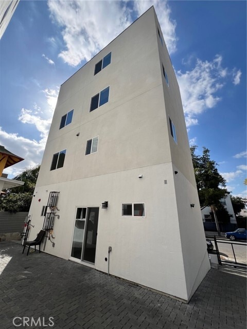 Building Photo - 1218 Arapahoe St