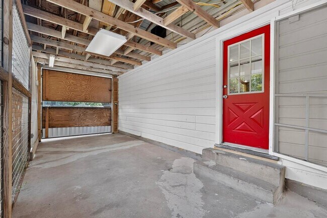 Building Photo - 4711 Alf Ave