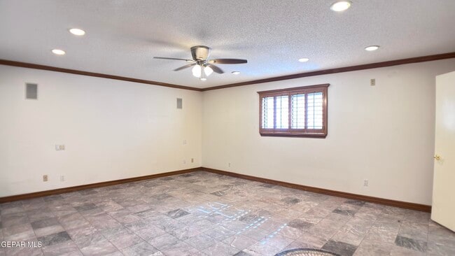 Building Photo - 4719 Frankfort Ave