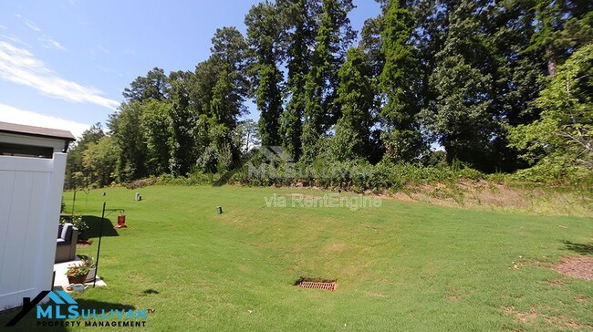 Building Photo - 291 White Oak Ridge Dr