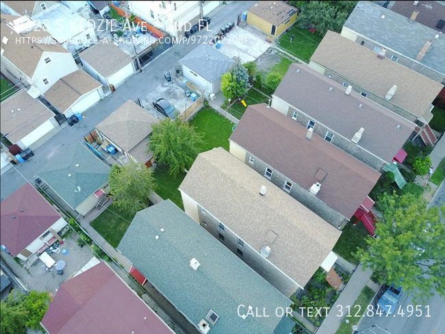 Building Photo - 2628 S Kedzie Ave