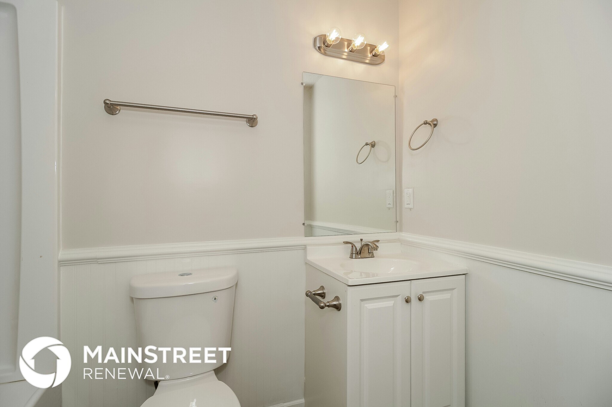 Building Photo - 175 Sumer Ln S