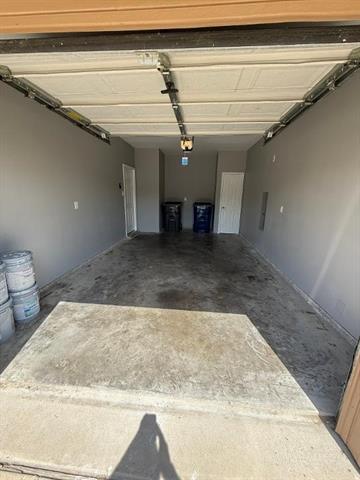 Building Photo - 320 Woodgrove Dr