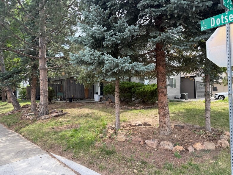 Yard - 2124 3rd St SW