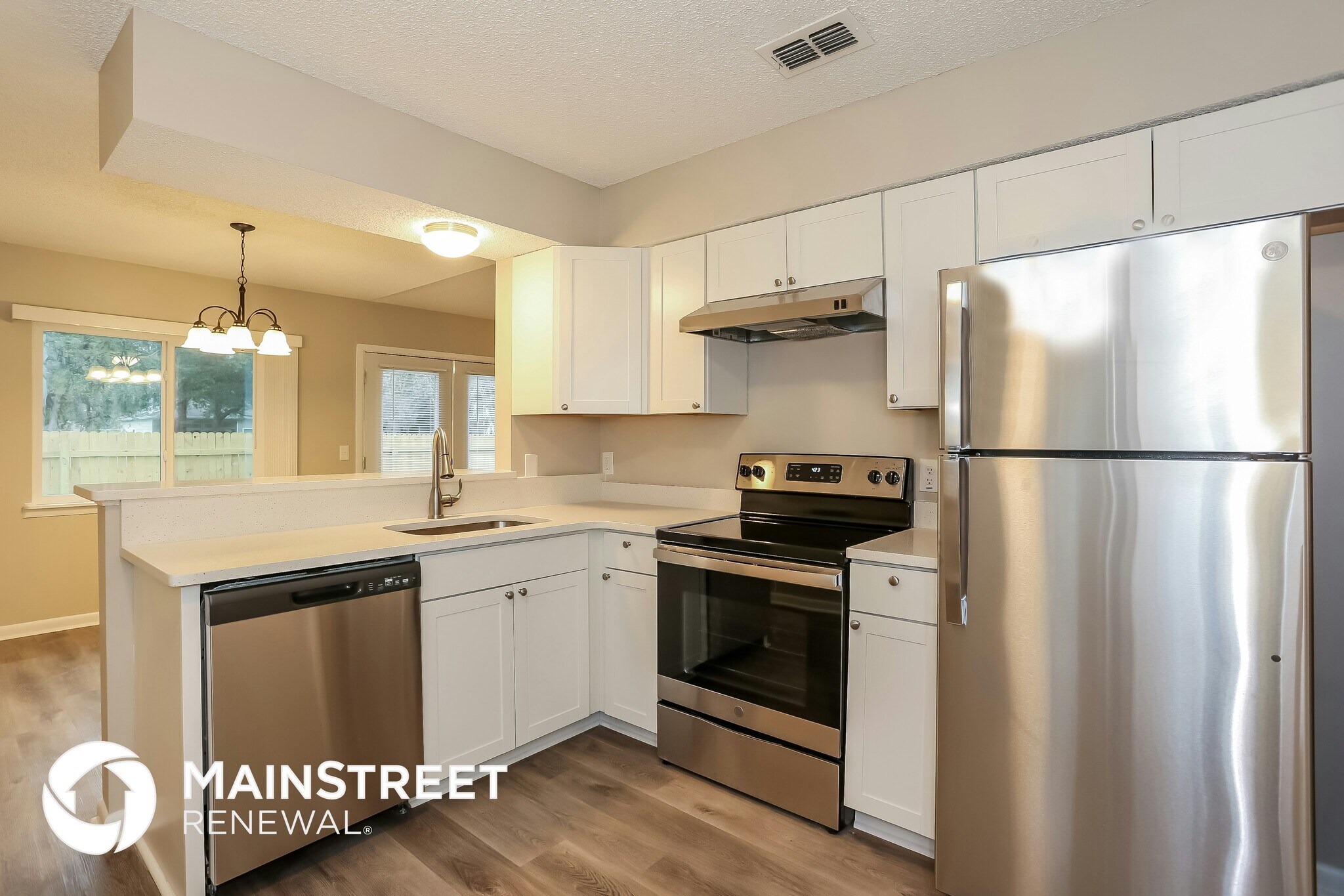 Building Photo - 10805 Naples Ct S