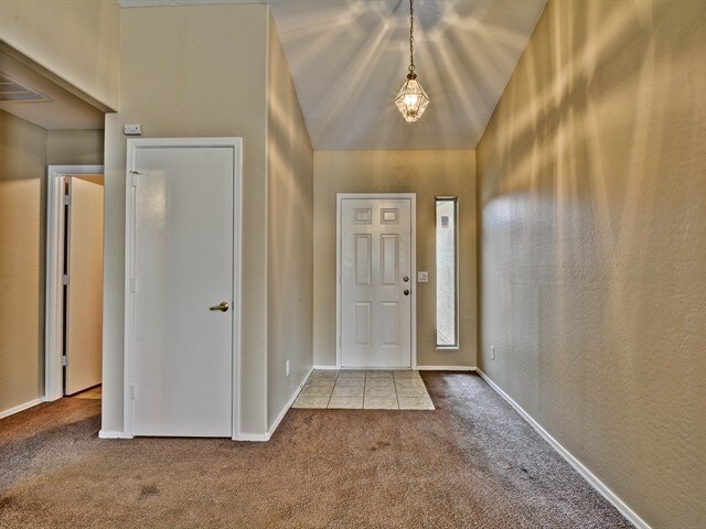 Building Photo - 2604 N 105th Dr