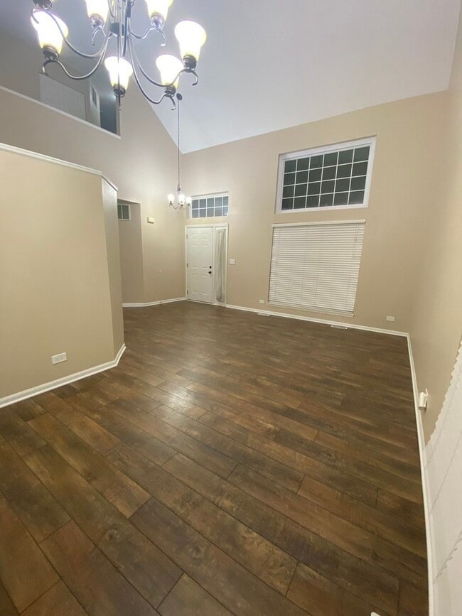 Building Photo - 1213 Pennsbury Ln