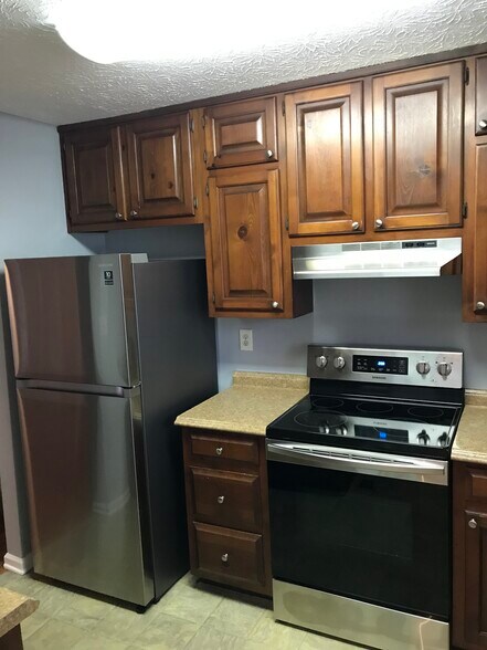 Updated Kitchen - 5416 Park Pl S