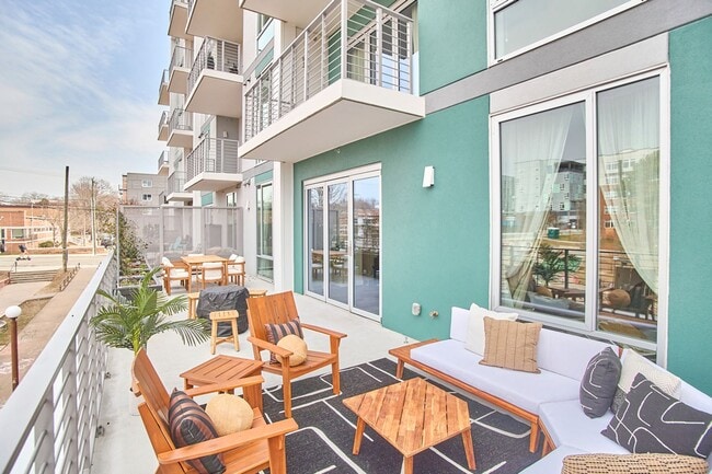 Building Photo - Condo in the Heart of Downtown Durham | Private Terrace + Amenities