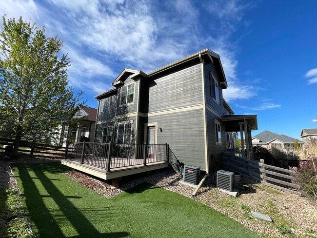 Building Photo - Beautiful 5-bedroom House in the Saddle Rock Area