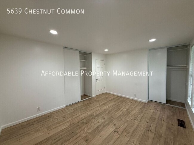 Building Photo - 5639 Chestnut Common