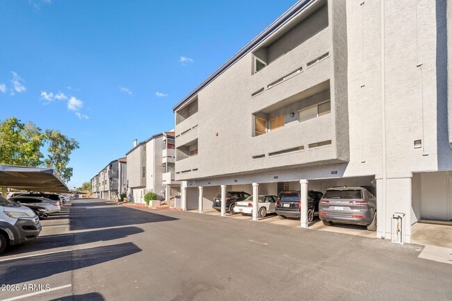 Building Photo - 1331 W Baseline Rd