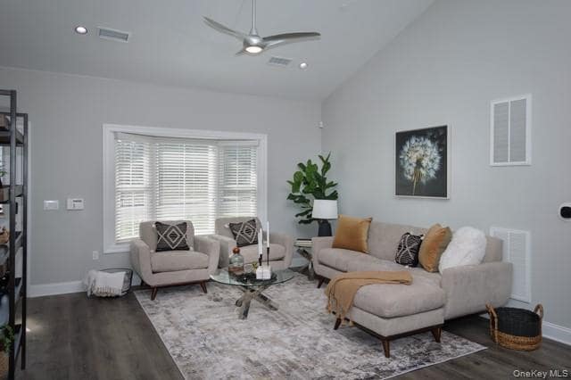 Building Photo - 68 Sunlight Walk