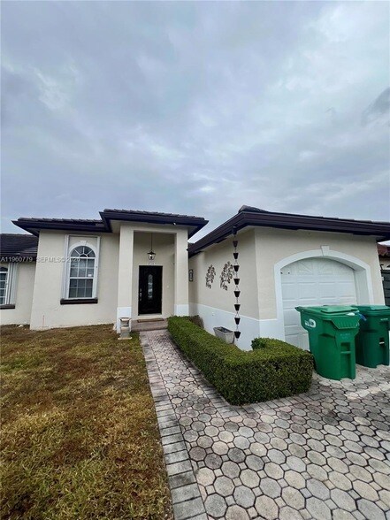 Building Photo - 15263 SW 169th Ln