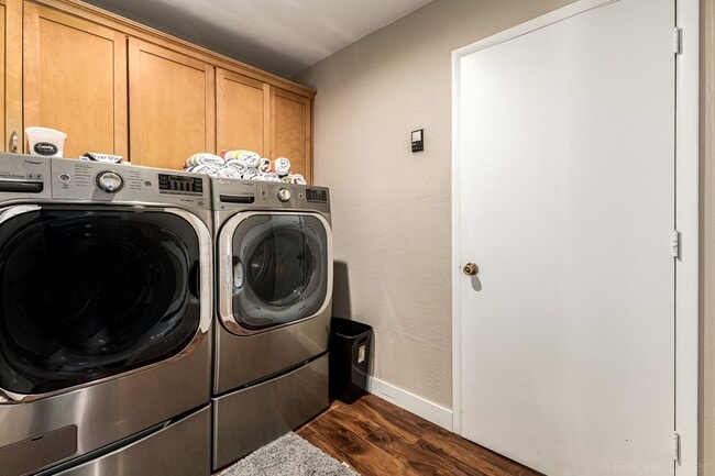 Building Photo - STUNNING 4 bed/2 bath Scottsdale Home- FURHISHED or UnFURNISHED