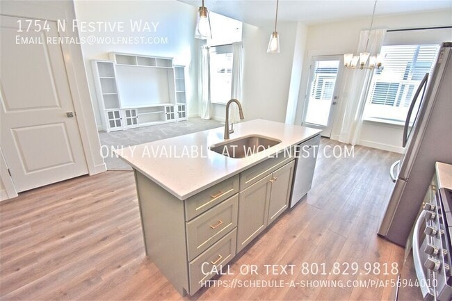 Building Photo - 1754 N Festive Wy