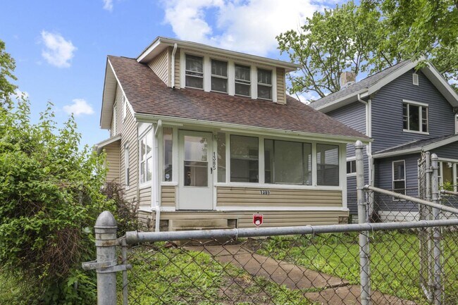 Building Photo - 1385 Aberdeen Ave