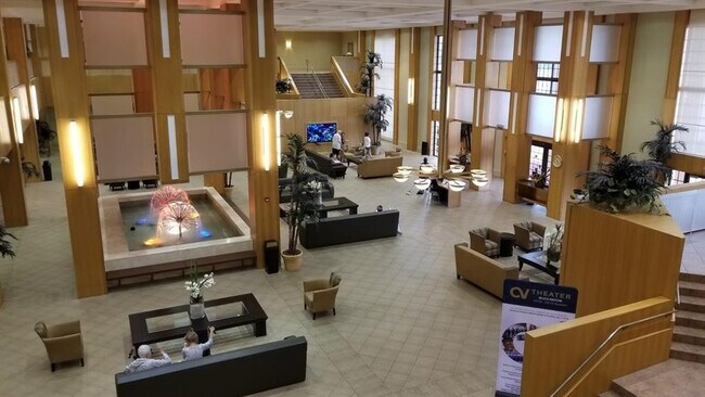 Building Photo - 138 Fanshaw D