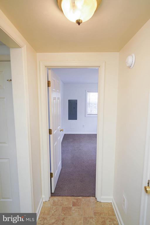 Building Photo - 401 Newton Terrace