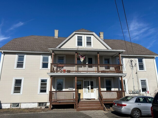 Building Photo - 20 N Main St