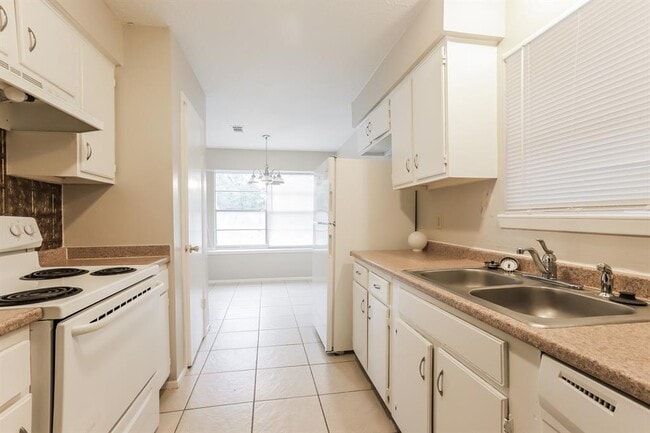 Building Photo - 4426 Adonis Dr