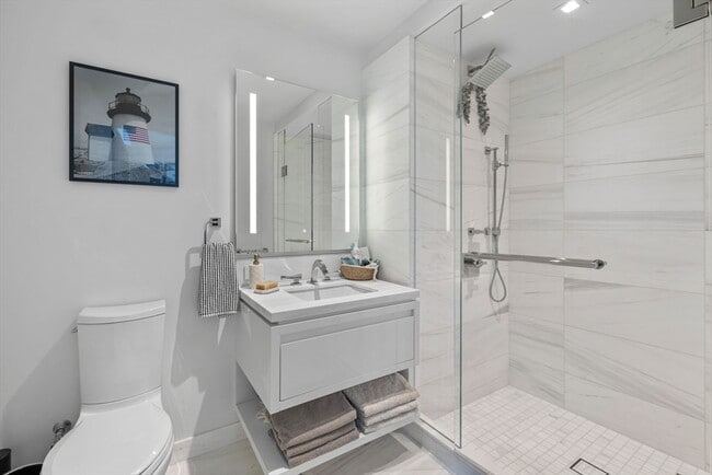 Building Photo - 150 Seaport Blvd