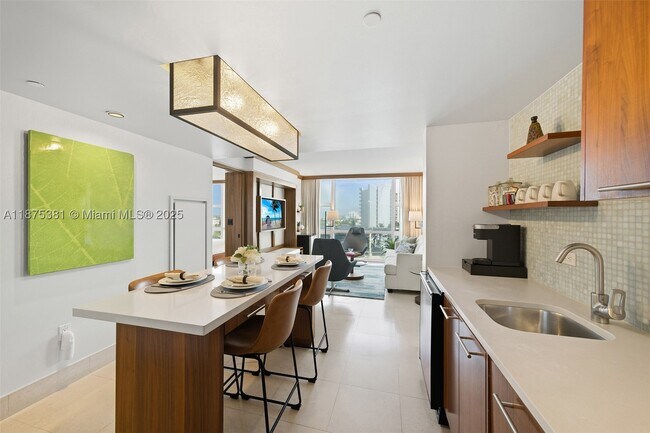 Building Photo - 6801 Collins Ave