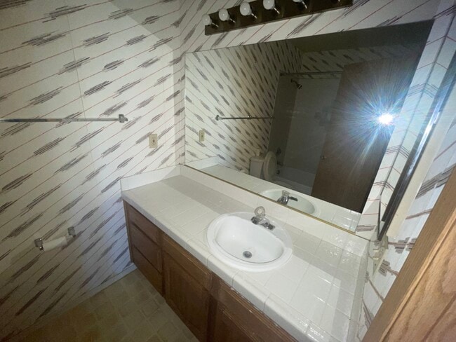 Building Photo - 4181 Gannet Cir