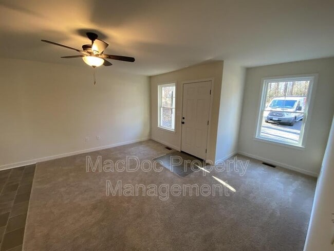 Building Photo - 170 Forest Grove Rd