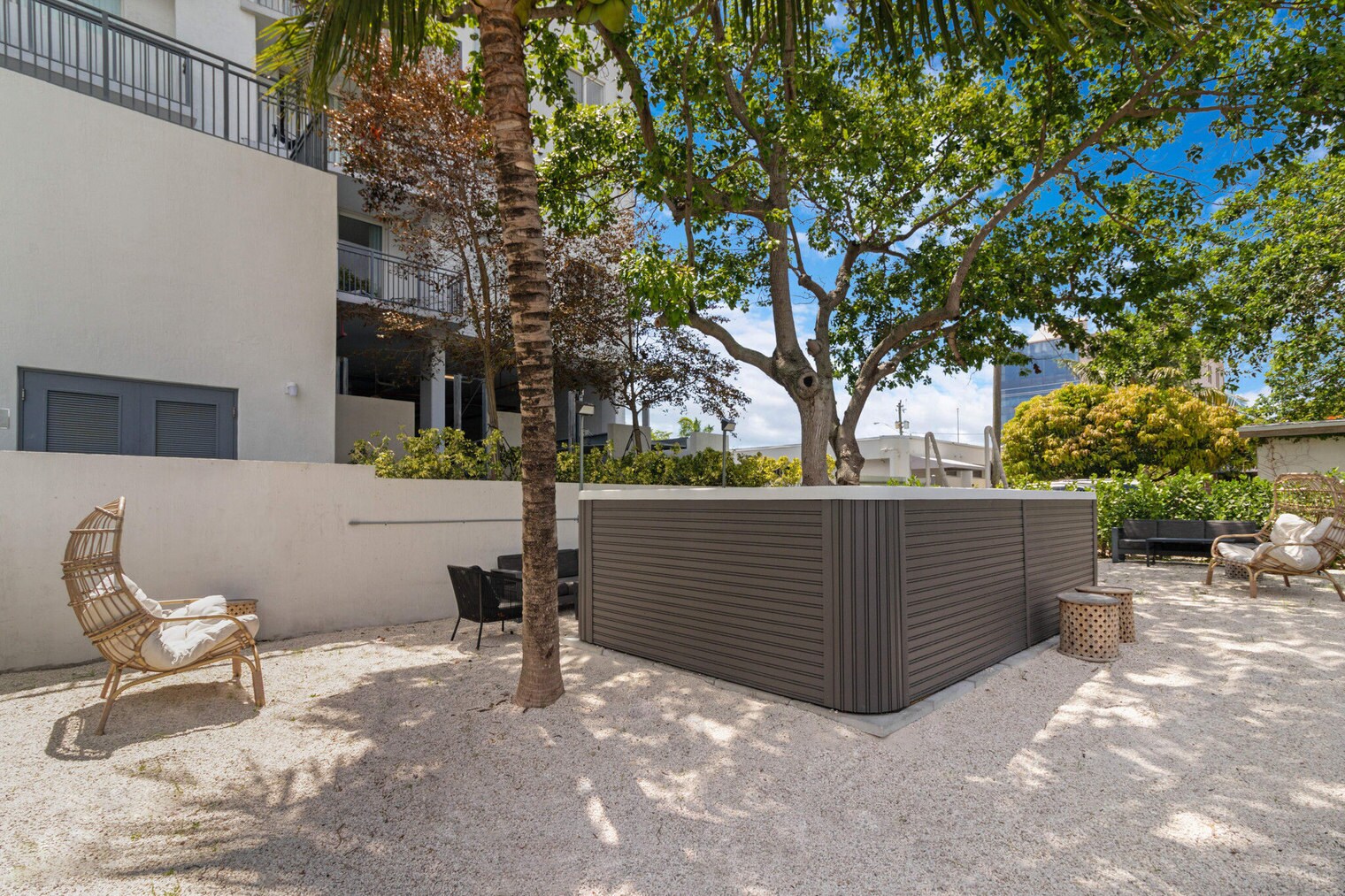 Building Photo - 1710 SW 27th Ave