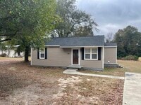 Building Photo - 304 1st St