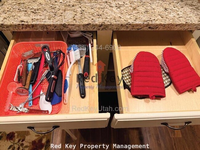 Building Photo - 739 Elk Meadow Loop