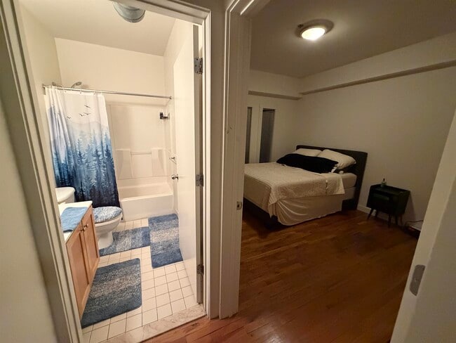 Building Photo - 1017 Jefferson St