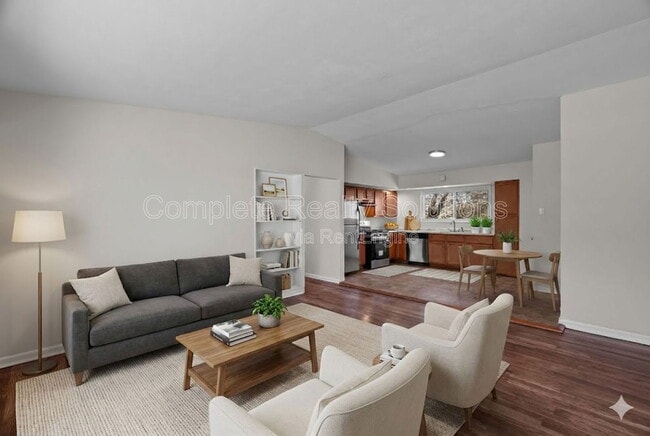 Building Photo - 9915 Castle Dr