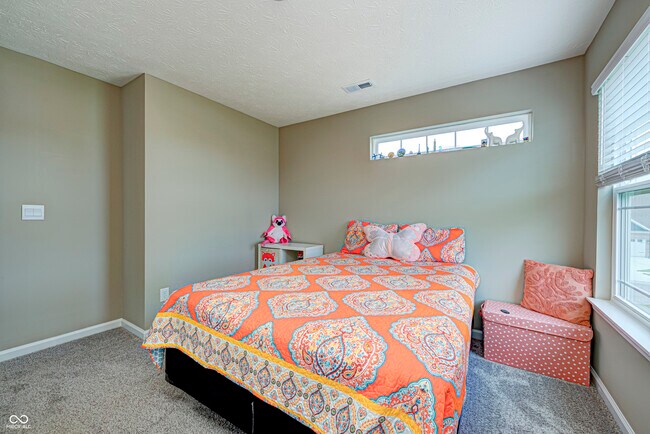 Building Photo - 1728 Gordon Dr