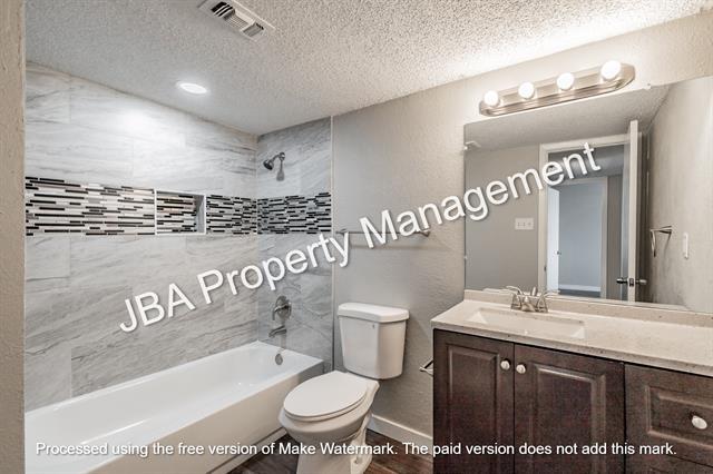 Building Photo - 1782 Farleigh Ct