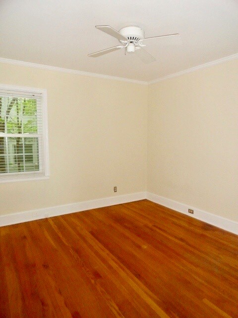 Building Photo - 1618 Delaware Ave